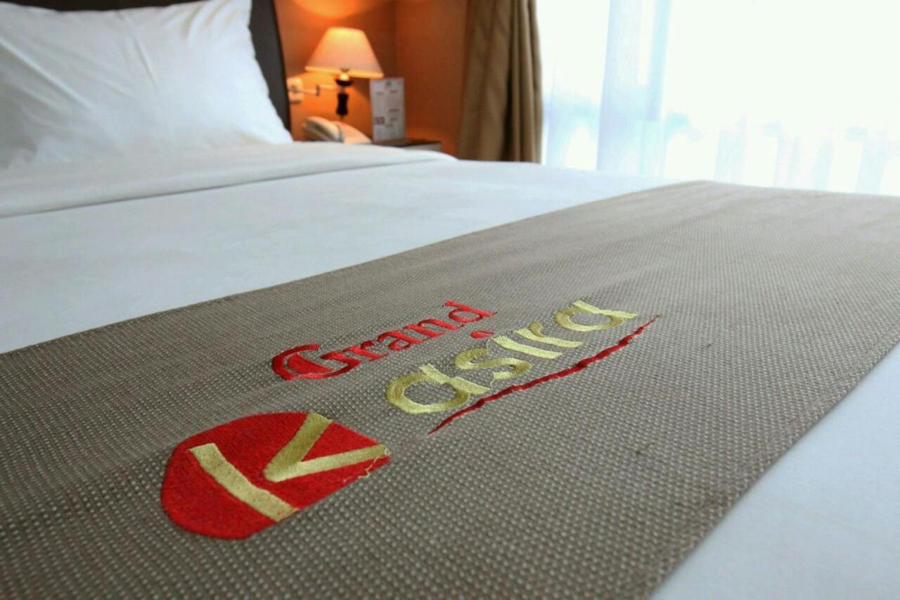 Grand Kasira Hotel Джакарта Екстериор снимка