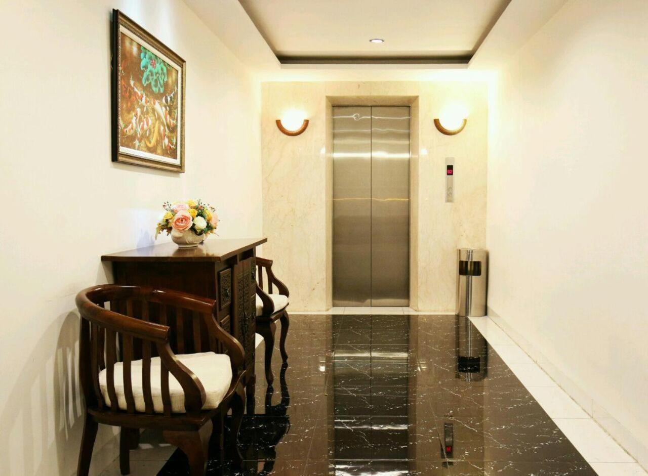 Grand Kasira Hotel Джакарта Екстериор снимка